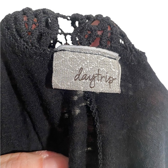 Vintage Daytrip Black Lace Back Top - Picture 5 of 9